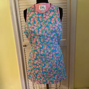 Lilly Pulitzer dress size 4 women’s super cute with strawberries & two pockets